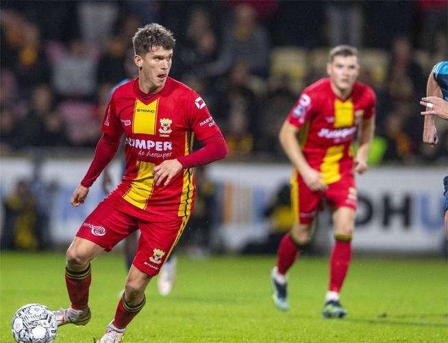 受到他所传 受到他所传