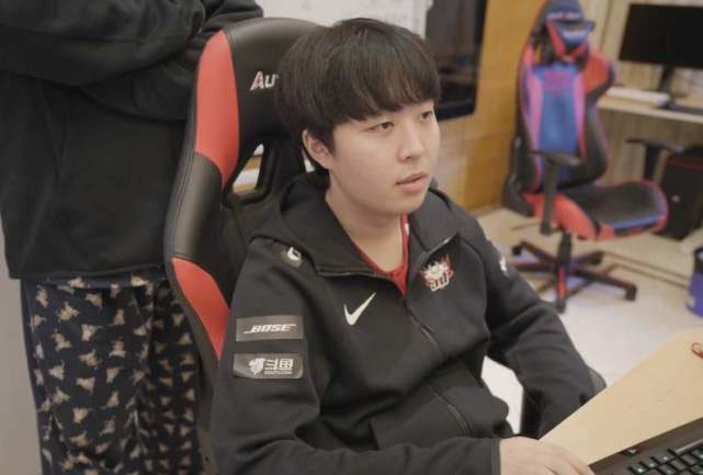 例展示了一 例展示了一